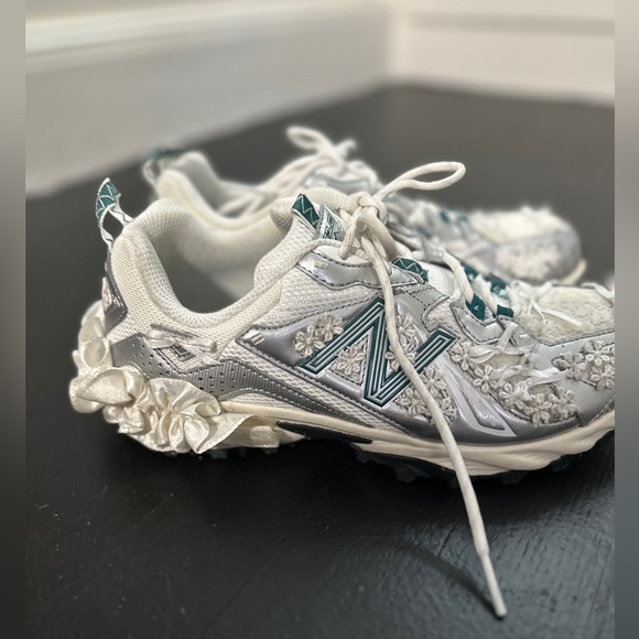 Custom New Balance - Picture 2 of 5